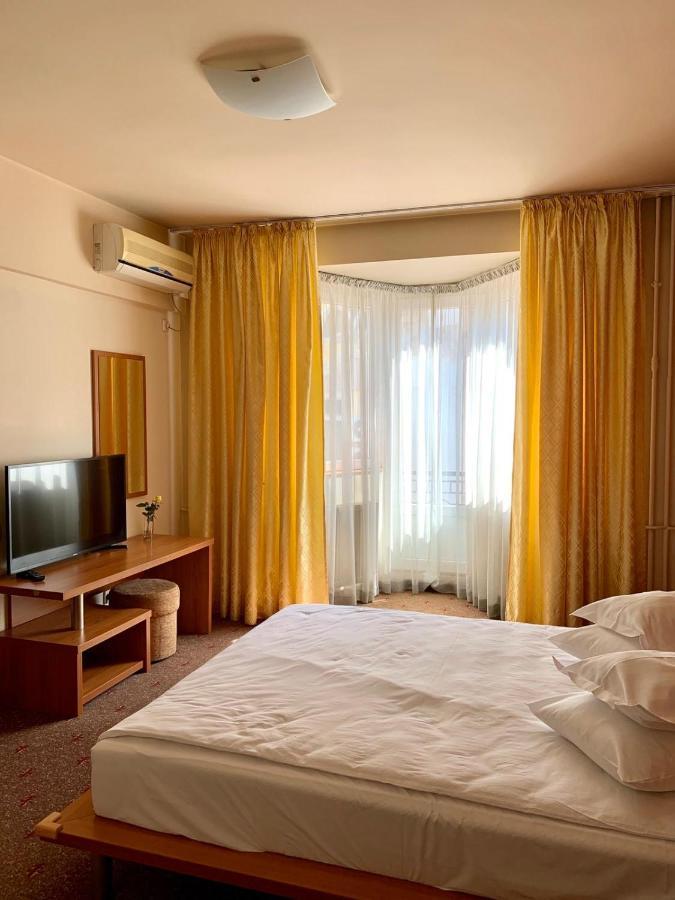 Hotel Victoria Kaloşvar Dış mekan fotoğraf