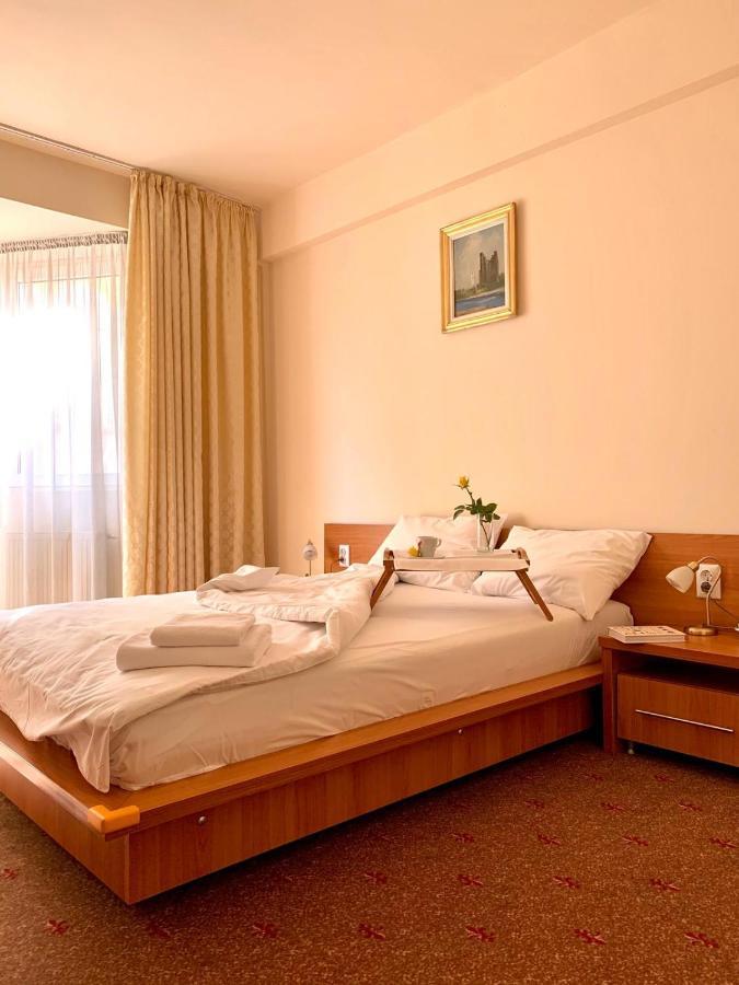 Hotel Victoria Kaloşvar Dış mekan fotoğraf
